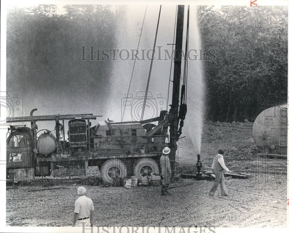 1977 Press Photo Gas Well at Warrensville Workhouse fractured and blows- Historic Images