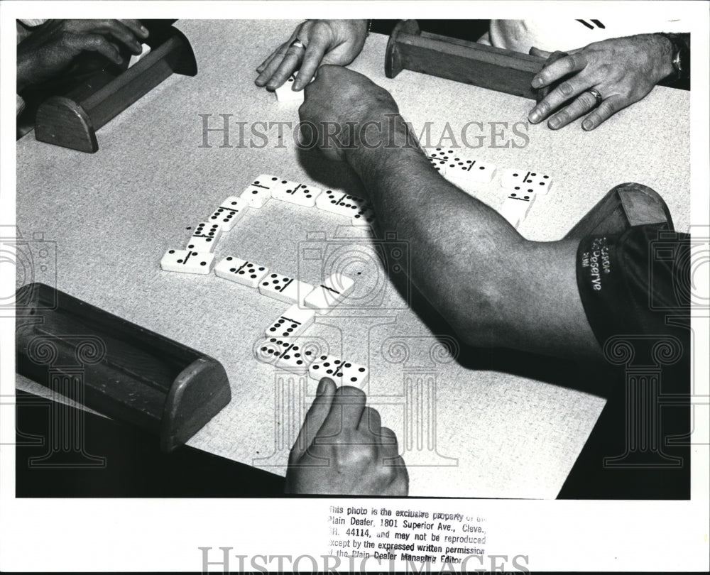 1989 Press Photo San Lorenzo Club Domino Players- Historic Images