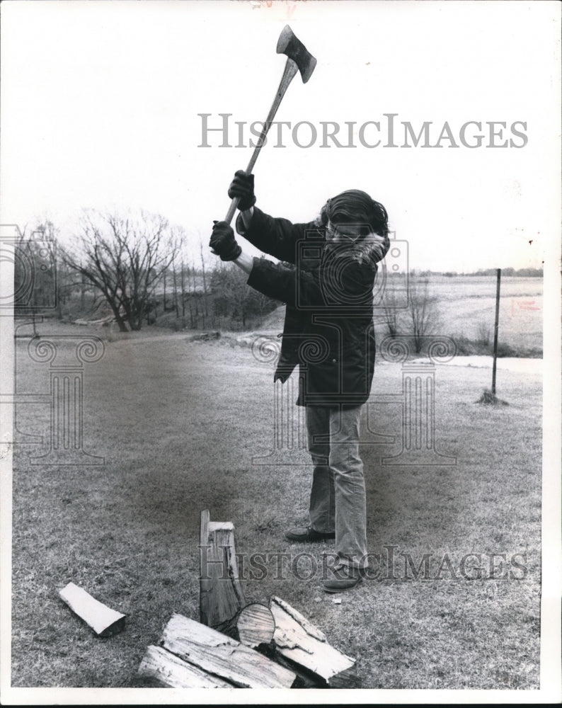 1972 Press Photo Chris Shumacher of Oberlin College Monastery - Historic Images