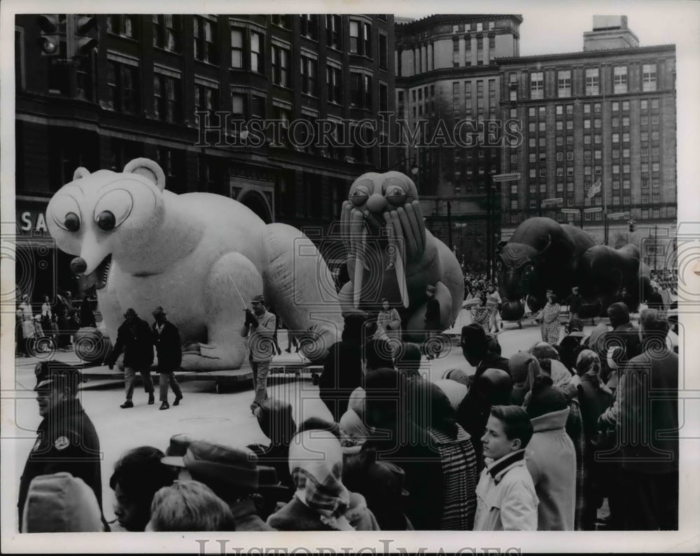 1963 Press Photo Christmas Parade- Historic Images