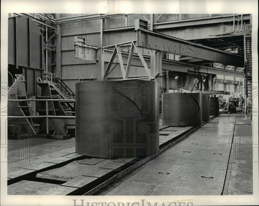 1961 Press Photo The hot rolled steel in Republic Steel Corporation- Historic Images