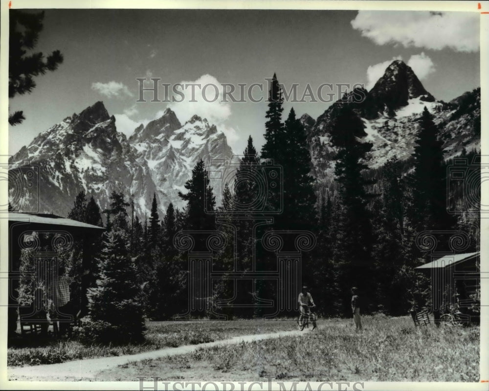 1957 Press Photo Delightful Jenny Lake Lodge- Historic Images