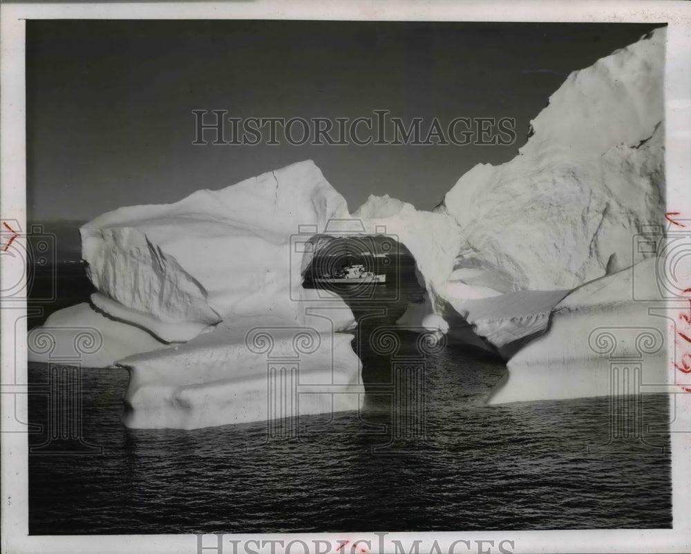 1957 Press Photo International Ice Patrol besides a beautiful Iceberg- Historic Images