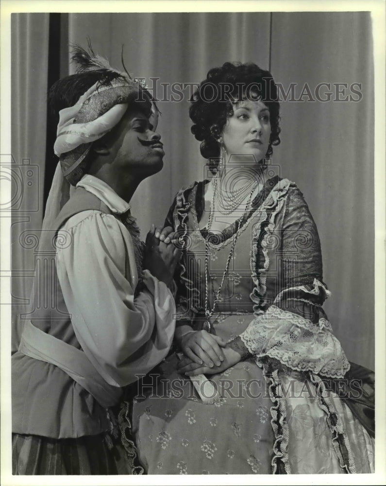  Press Photo Wills Morgan and Fern Anette Lane in Mozart's Cosi fan tutte - Historic Images