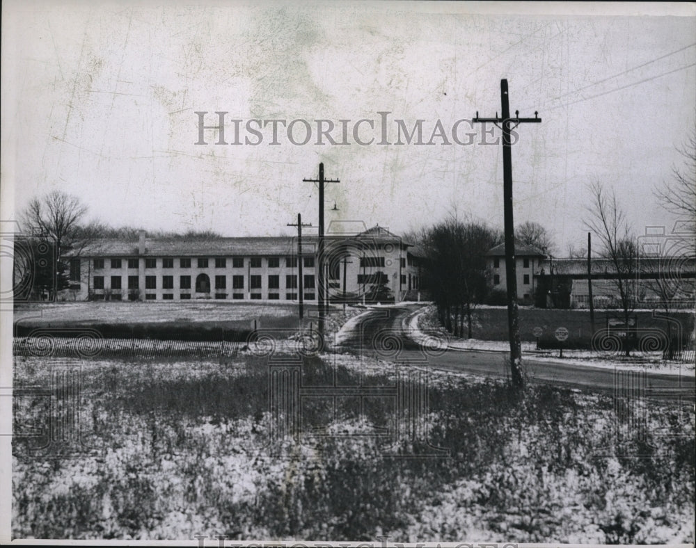 1945 Press Photo Warrensville Center Workhouse as seen from Warrensville Rd- Historic Images