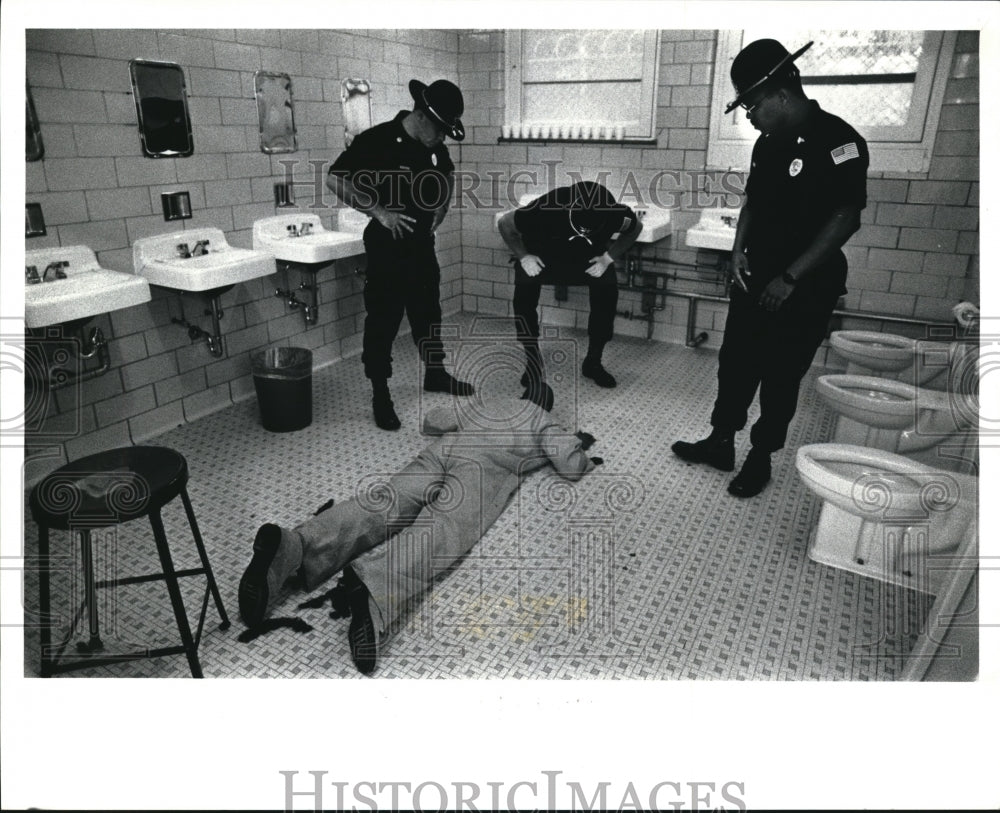 1991 Press Photo Major Ralph Coyle, Lt. Jerry McCall and Sgt. Clarence McClain- Historic Images