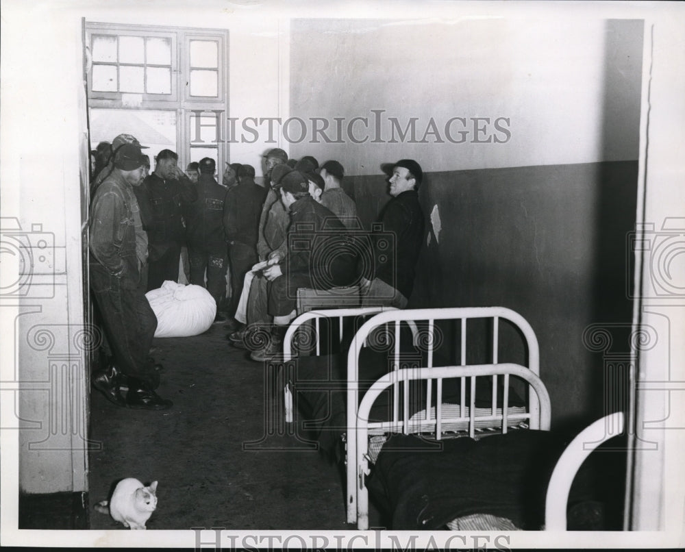 1958 Press Photo Crowded conditions in main building Warrensville workhouse.- Historic Images