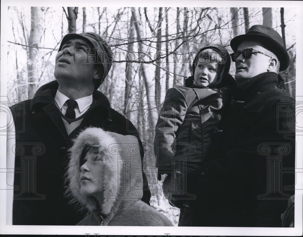 1967 Press Photo Nature Walk -Rocky River Reservation, Metropolitan Park- Historic Images