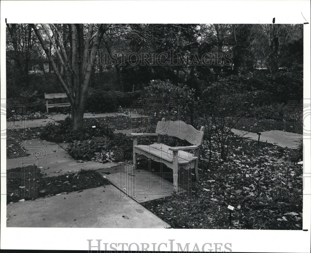 1990 Press Photo The  Winter Interest  at Garden Center of Cleveland- Historic Images