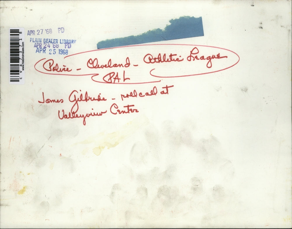 1968 Press Photo James Gilbride during the roll call at Valleyview Center