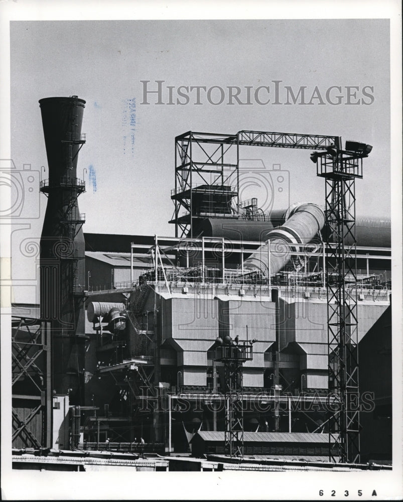 1973 Press Photo Republic Steel Cleveland Steel Plant- Historic Images