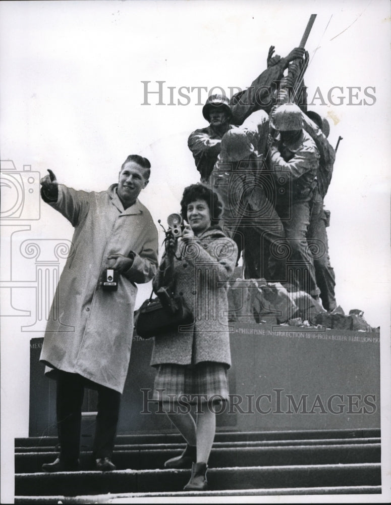 1962 Press Photo Washington Tour 1961 Ticket Selling Contest Football Game- Historic Images