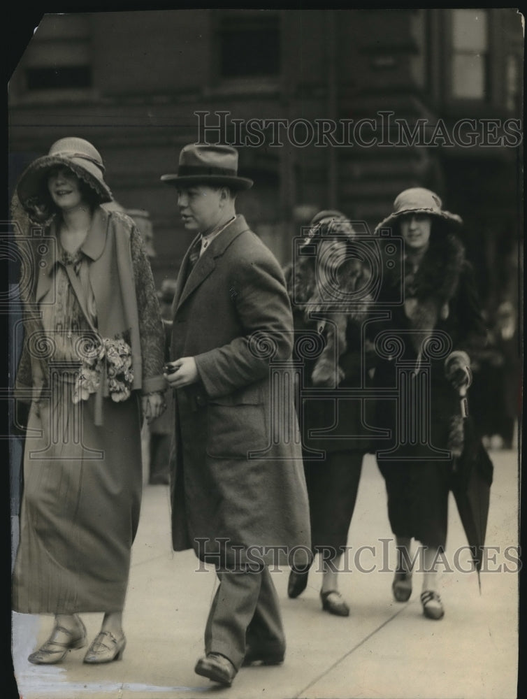 1967 Press Photo  Easter Parades- Historic Images