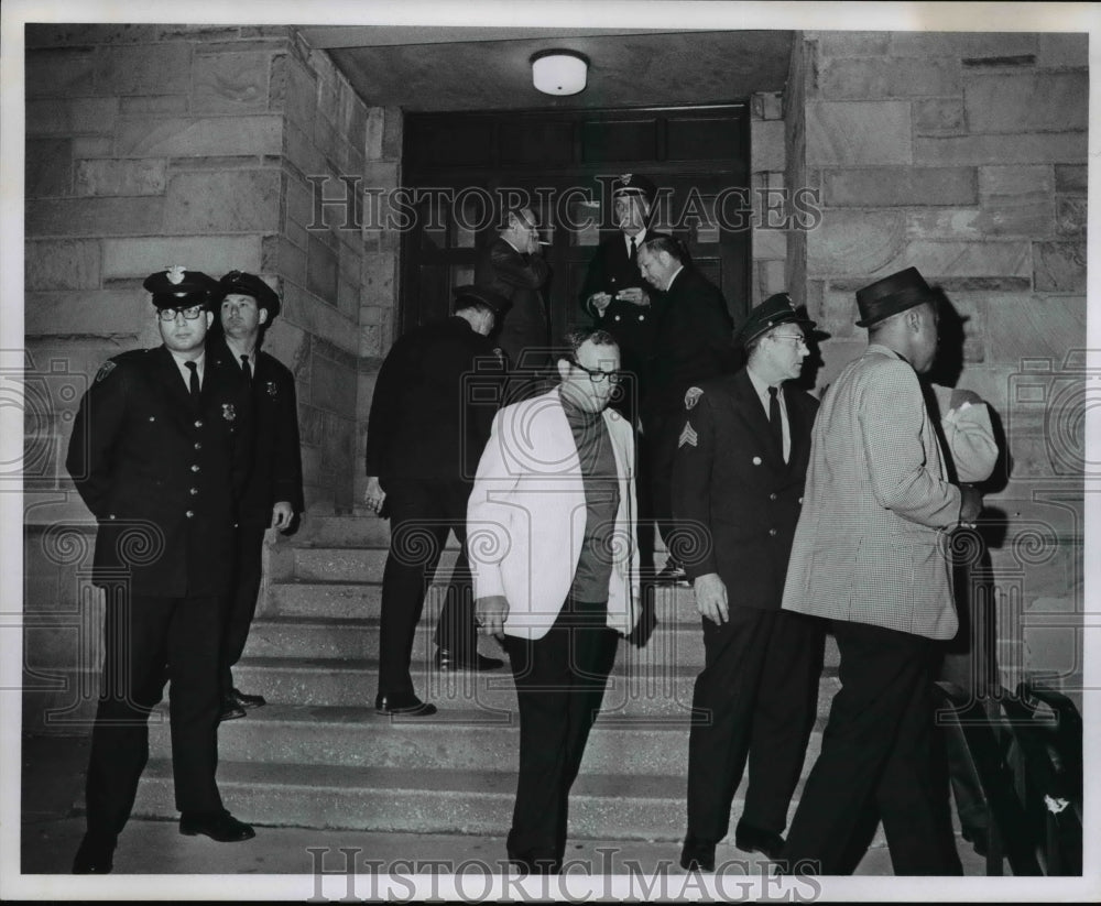 1969 Press Photo Riots &amp; Demonstrators at St John Cathedral, Cleveland  - Historic Images