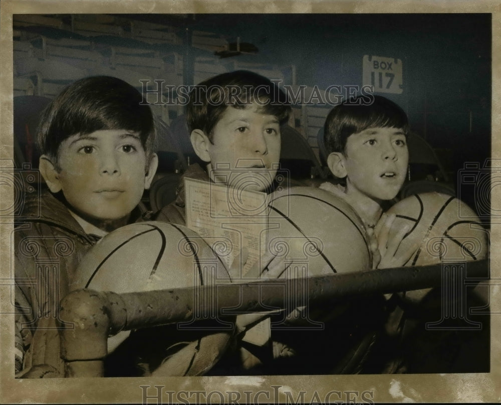 1969 Press Photo Eric Polacek, Milar Polacek, Mark Weinberg Basketball- Historic Images