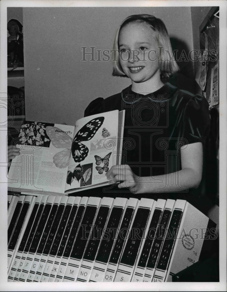 1966 Press Photo Sarah Mickener, Copydisk winner- Historic Images