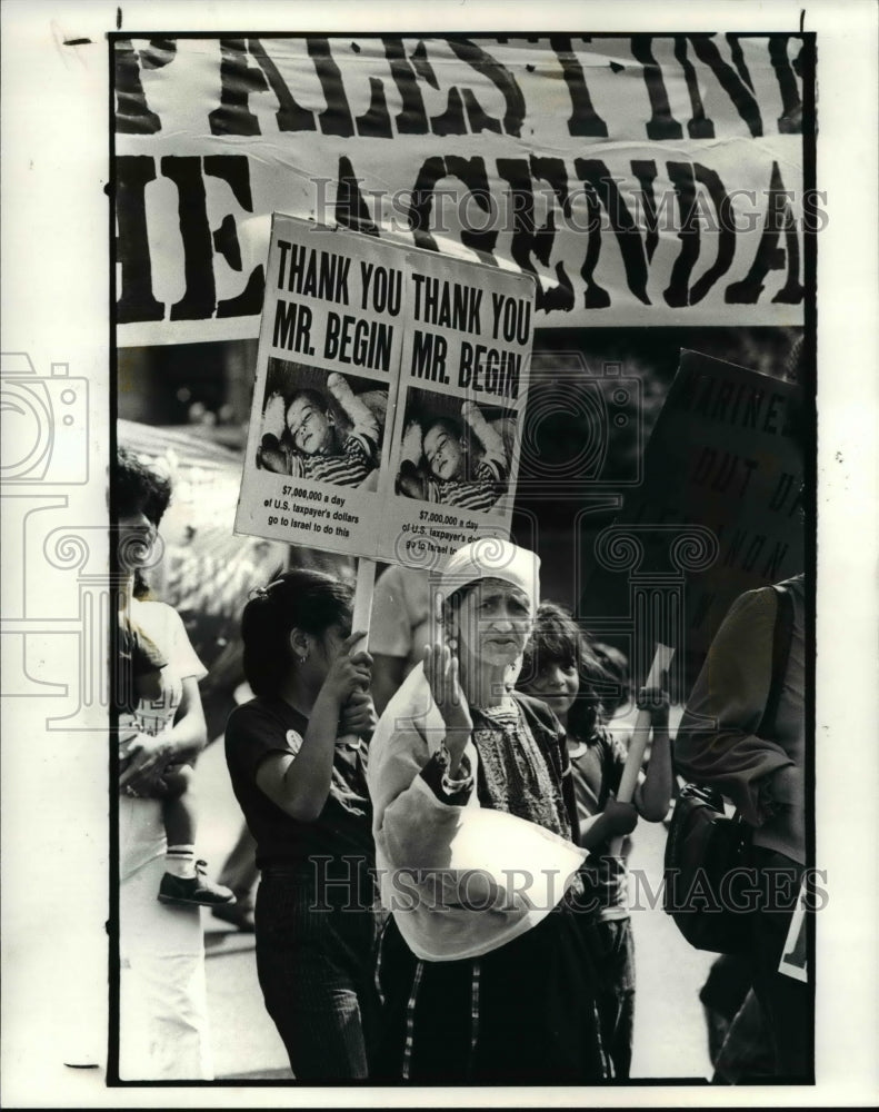 1983 Press Photo The Lebanist and Palestinians in Cleveland during a rally- Historic Images