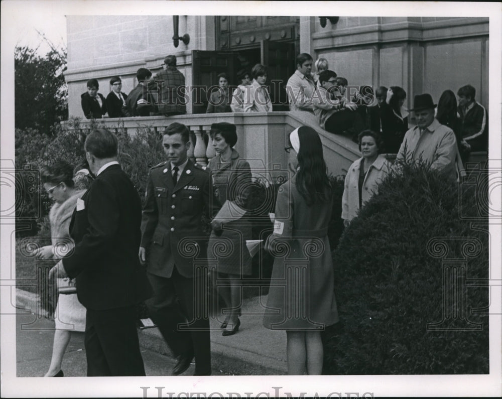 1968 Press Photo  The Catholic Peace Movement during the demonstration- Historic Images