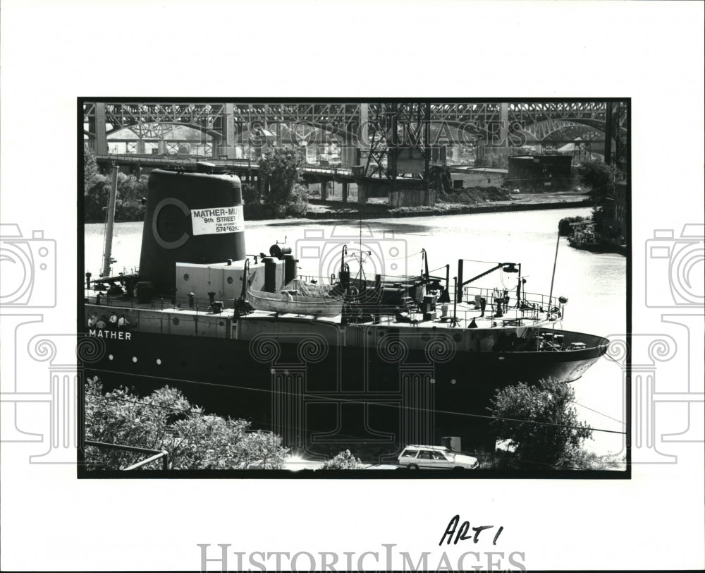 1990 Press Photo Exterior shot of the William Mather Museum- Historic Images