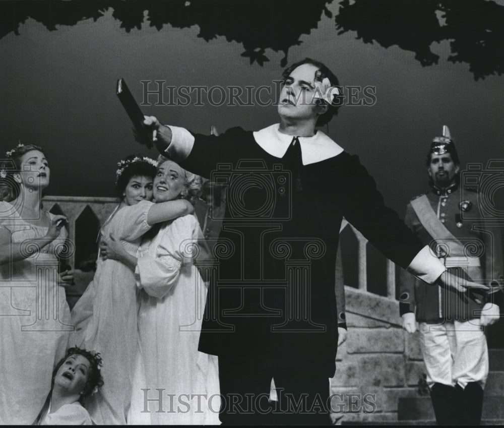 1997 Press Photo Patrick Yaeger from Ohio Light Opera Patience - cva78188- Historic Images