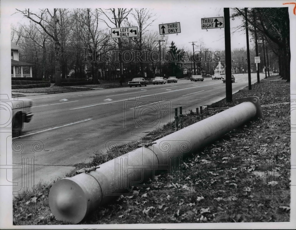 1964 Press Photo New signs at west end Clifton Blvd- Historic Images