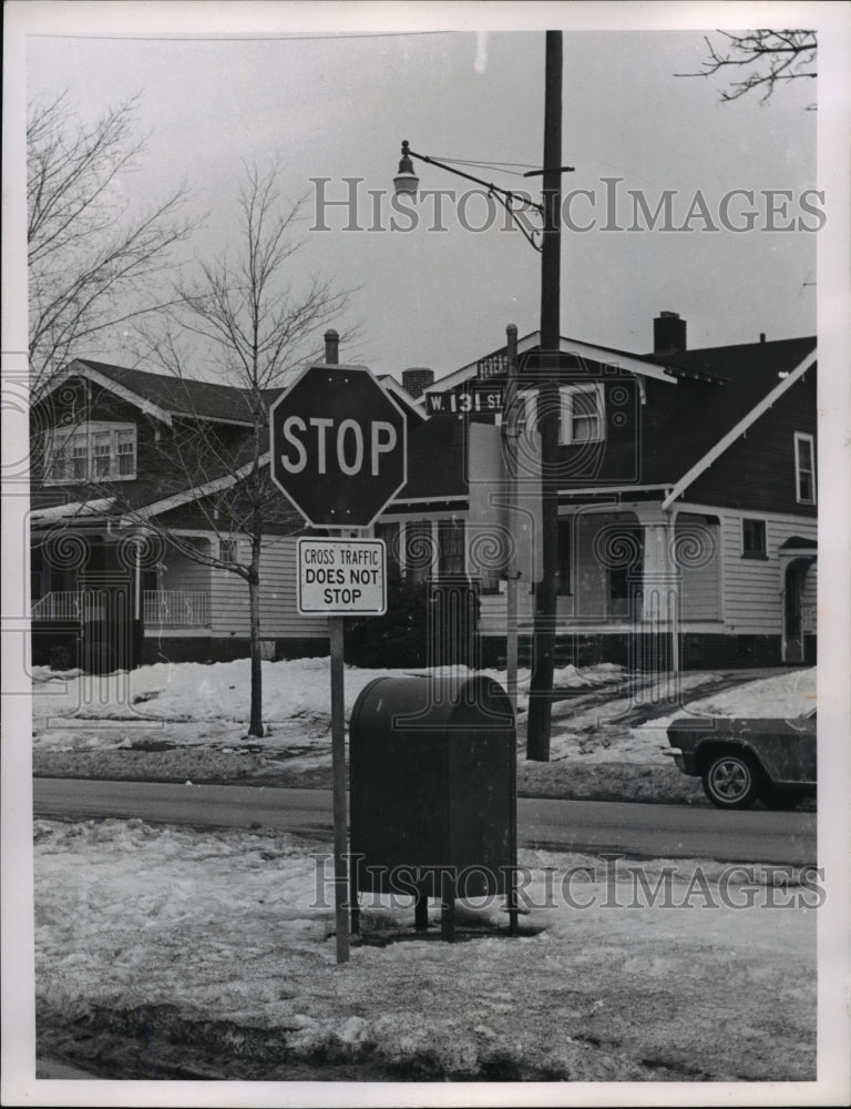 1968 Press Photo Stop sign at W131st &amp; Berea - Historic Images