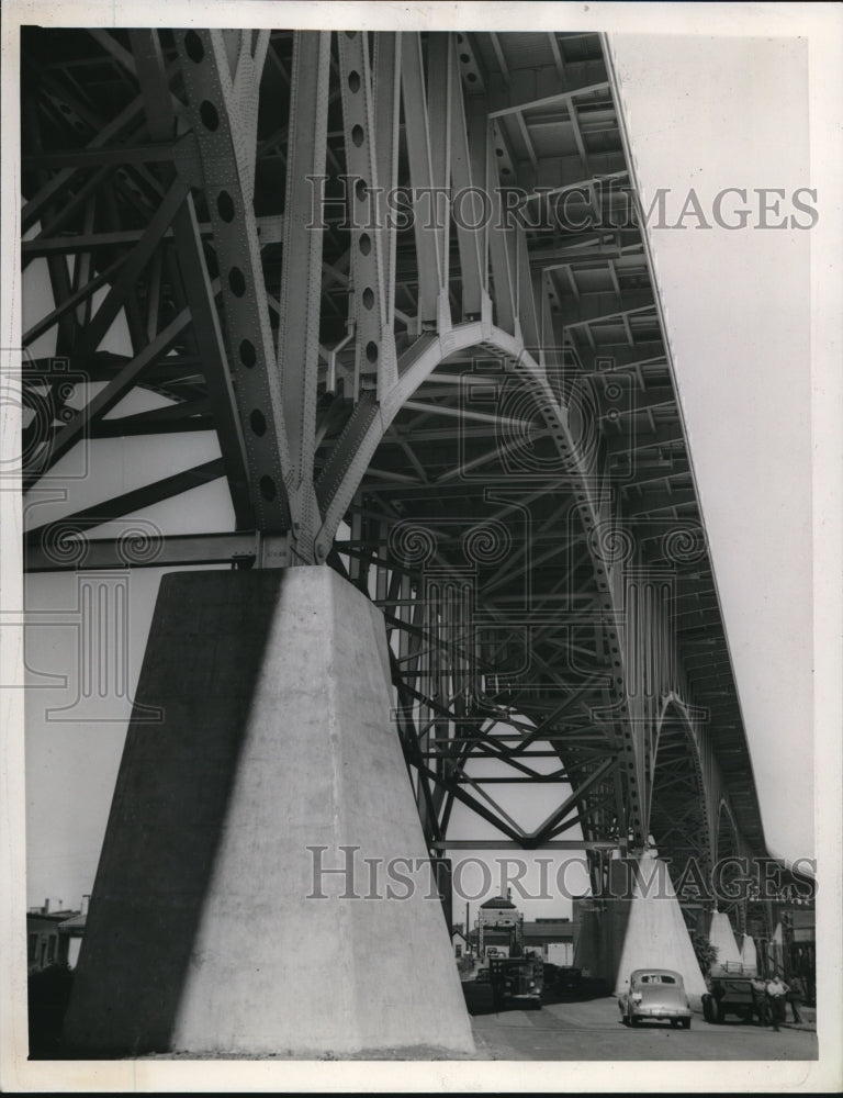 1939 Press Photo The Bridge Looking in Background at East Main Street- Historic Images