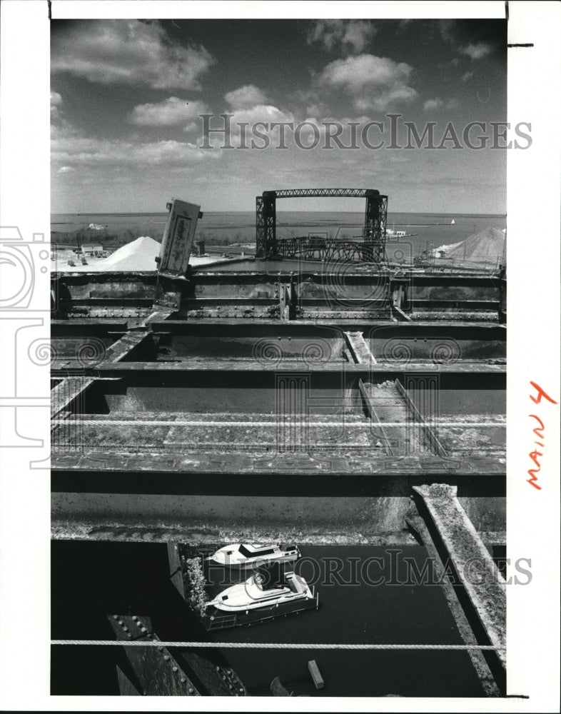 1991 Press Photo Main Ave Bridge construction- Historic Images