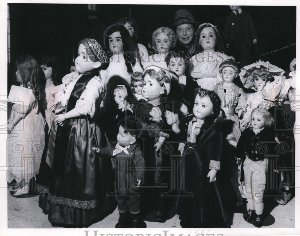 1968 Press Photo Western Reserve Historical Society Doll Exhibition- Historic Images