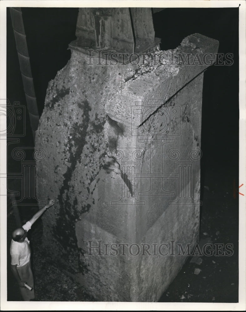 1951 Press Photo Clark Ave bridge damage- Historic Images