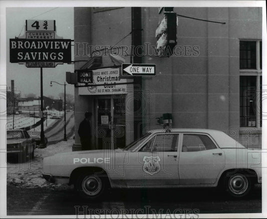 1969 Press Photo Broadview Savings & Loan 4025 Clark Ave SW - Historic Images