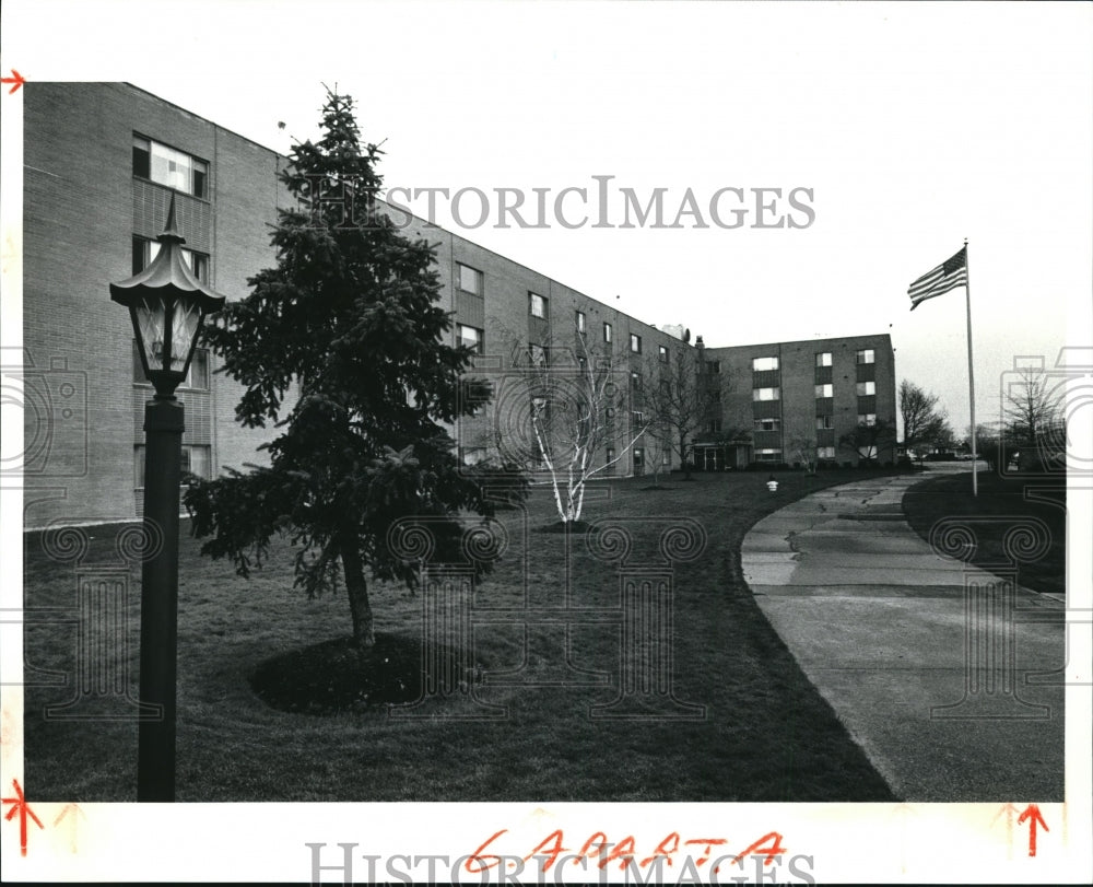 1991 Press Photo Mayland Towers at the Mallard Drive Mayfield Heights- Historic Images