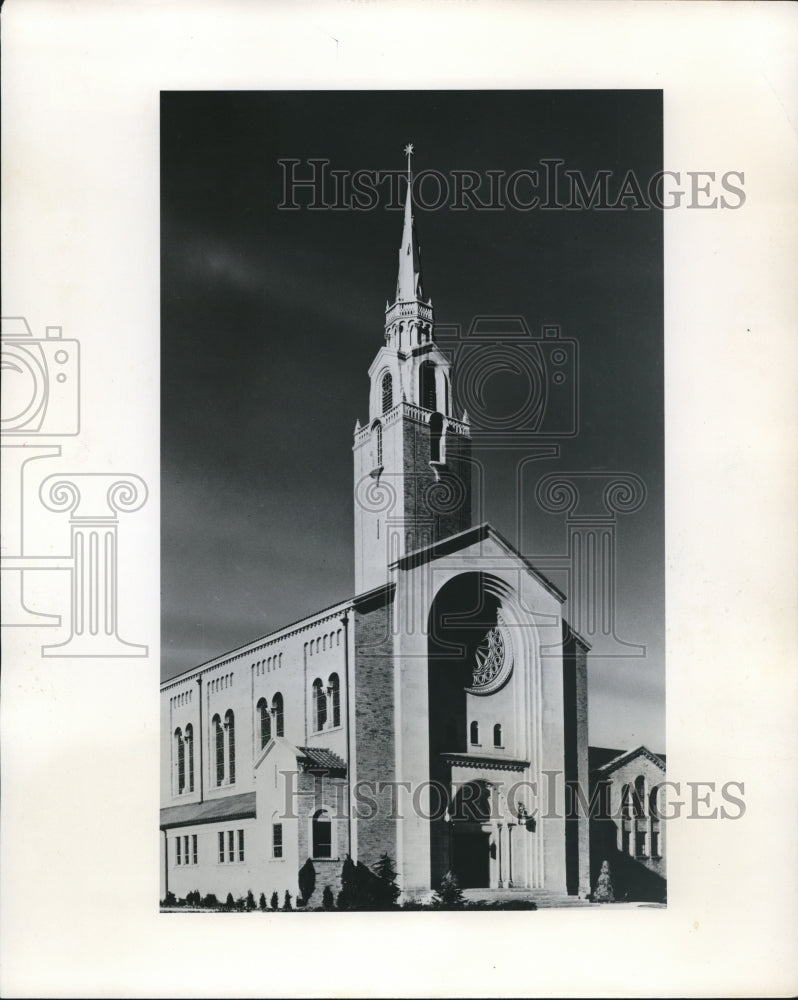 1972 Press Photo First Hungarian Reformed Church, East Blvd &amp; Buckeye  - Historic Images