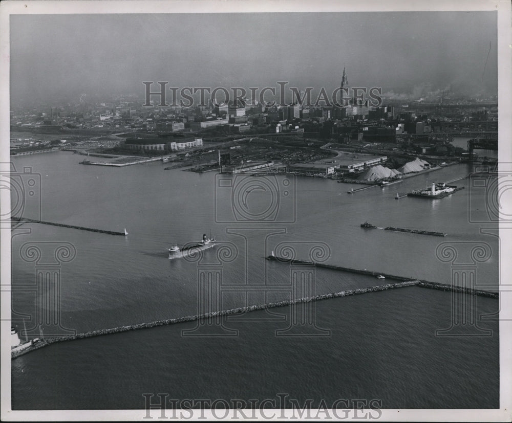 1968 Press Photo Lakefront Aerial View- Historic Images