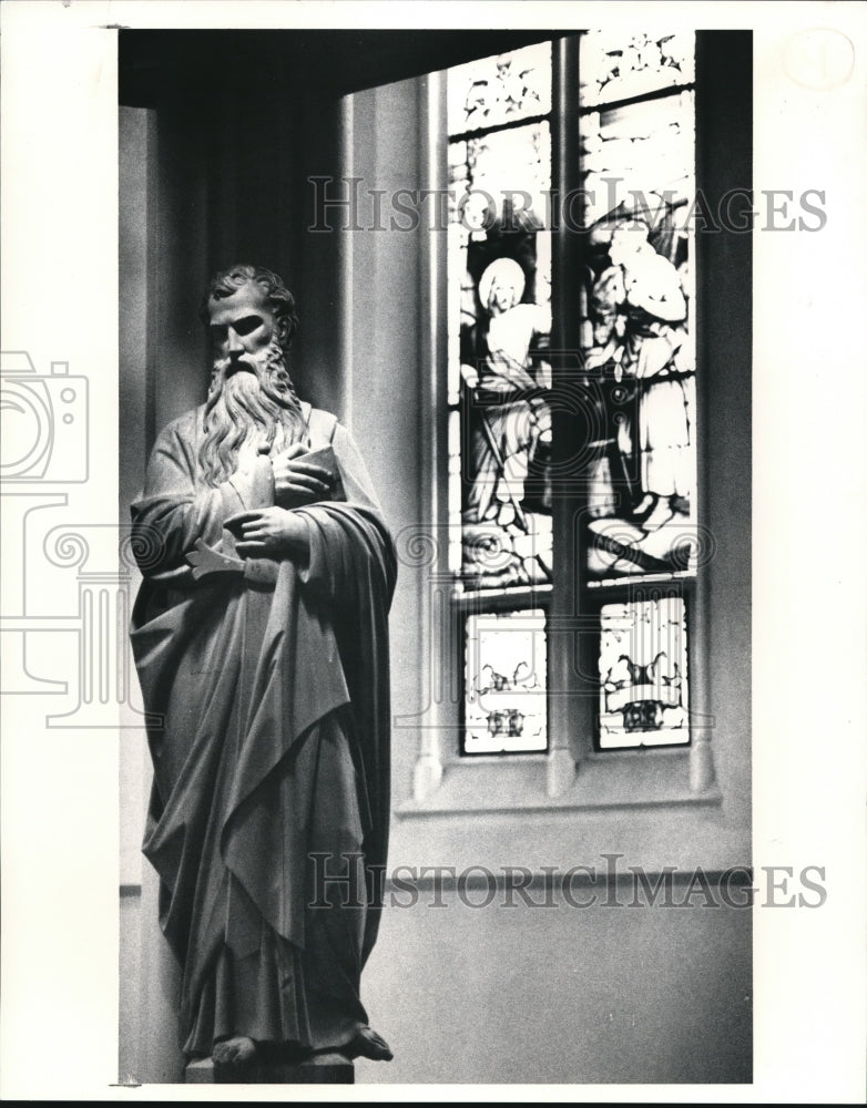 1991 Press Photo St. Paul&#39;s Statue at St. Peter&#39;s Church on Superior - cva88521- Historic Images