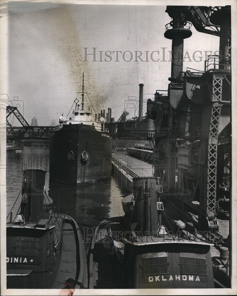 1946 Press Photo Looking North from Jefferson Ave. Bridge- Historic Images