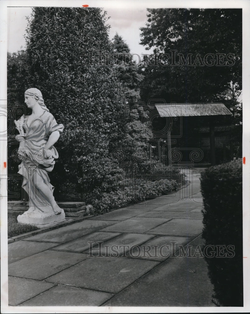 1969 Press Photo The entrance to the Japanese Garden of the City Greenhouse- Historic Images