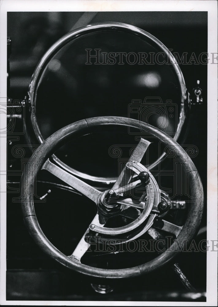 1968 Press Photo Steering wheel and wind shield of 1913 - Historic Images