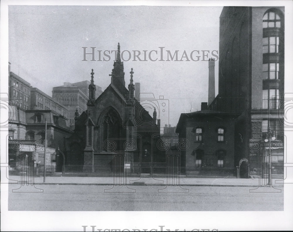 1966 Press Photo Old Trinity Cathedral E.8th &amp; Superior- Historic Images