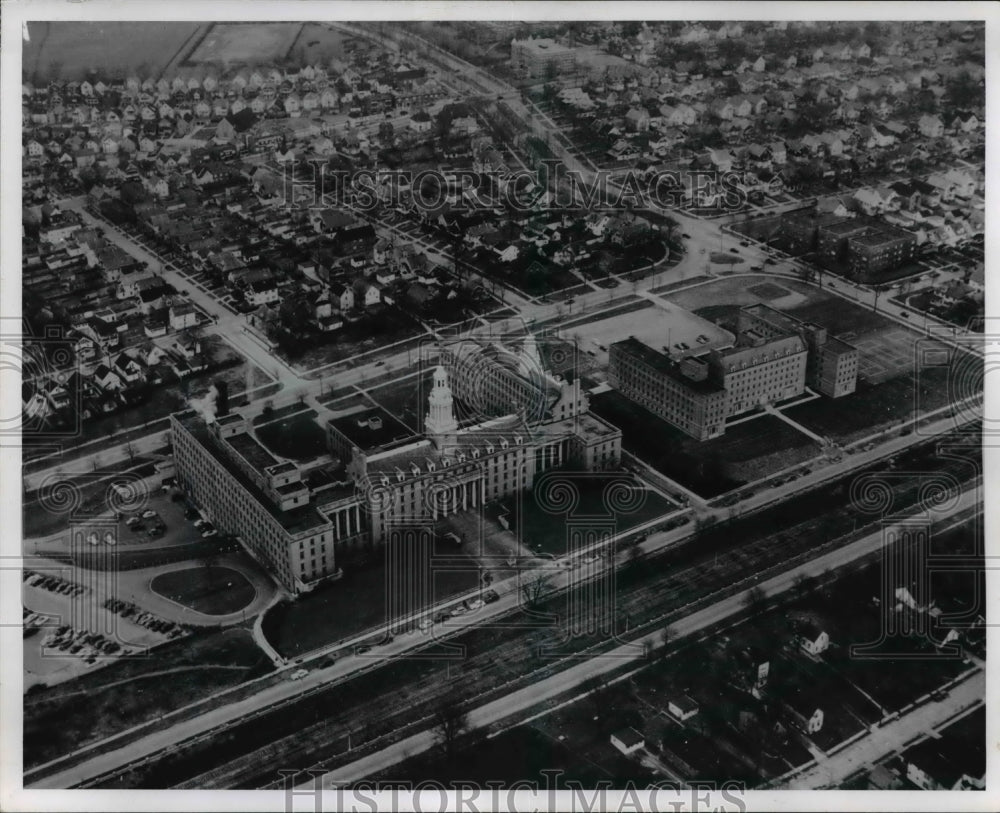 1966 Press Photo Aerial View of St. Luke&#39;s Hospital- Historic Images