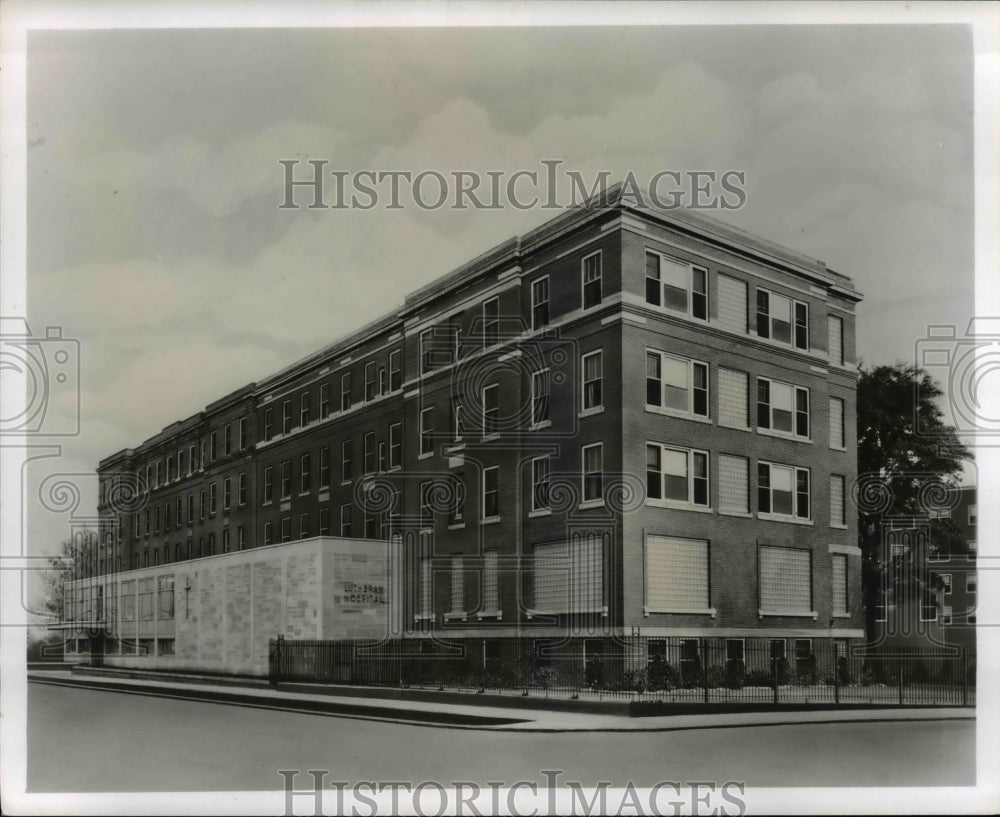 1960 Press Photo Lutheran Hospital- Historic Images