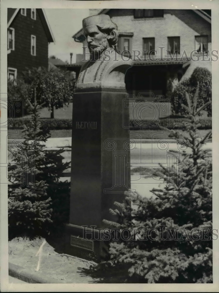 1964 Press Photo Bust of Bishop Peter Petrovich Njegosh in the Yugoslav- Historic Images