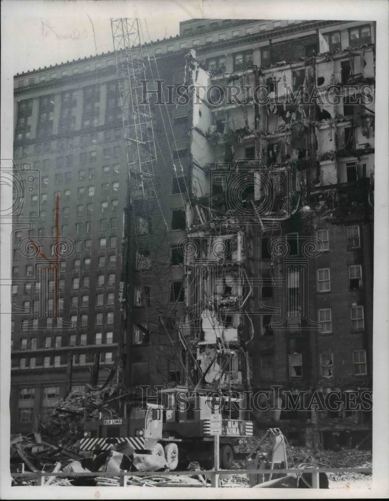 1967 Press Photo The Raging Erieview Development of Gillsy Hotel- Historic Images