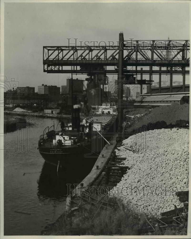 1931 Press Photo Looking North-East along Cuyahoga River- Historic Images