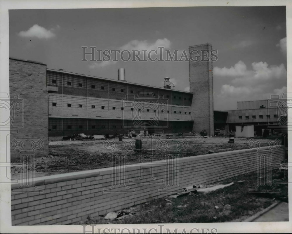 1957 Press Photo The Max L. Hayes Trade School at Detroit Ave.W.45th Street- Historic Images