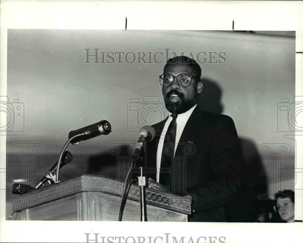 1990 Press Photo Mayor Michael White at his first town hall meeting- Historic Images