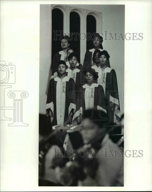1990 Press Photo Part of the School of the Arts Performance at Laurel School - Historic Images