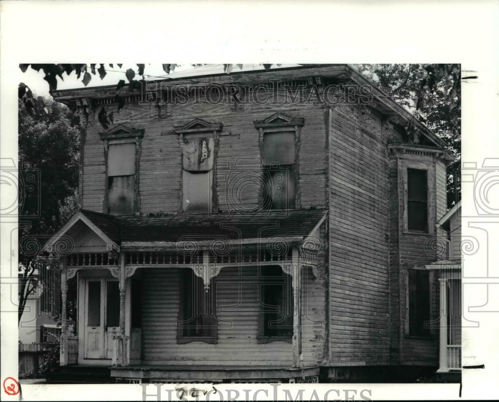 1990 Press Photo Old House at 5009 Franklin Blvs Ohio City.- Historic Images