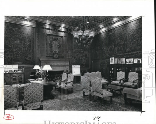1990 Press Photo Cleve City Hall Mayor's Office the tapestry room- Historic Images