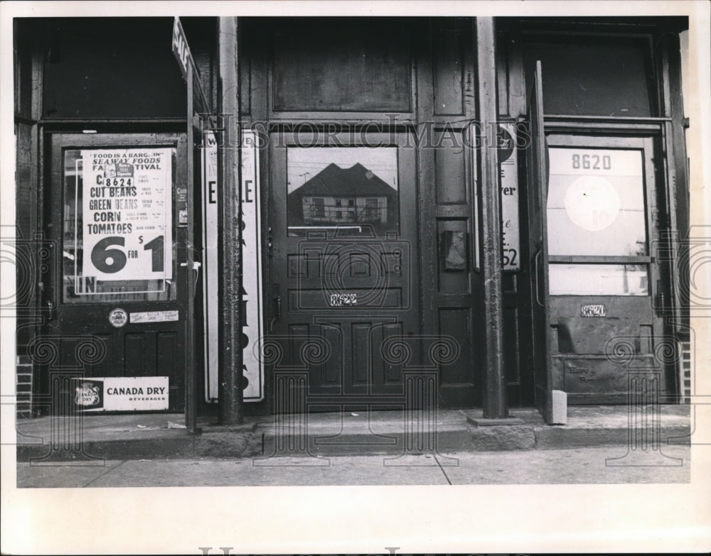 1965 Press Photo Elli&#39;s Store in 8622 Cedar road- Historic Images